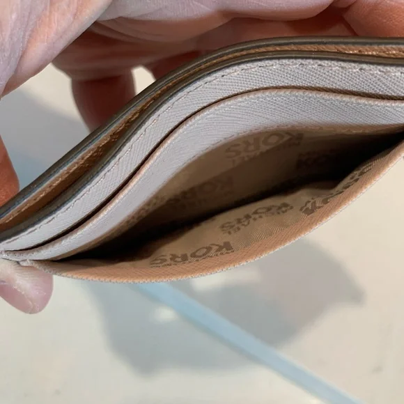 Michael Kors EUC Card Holder - Beige & Gold - Picture 5 of 5